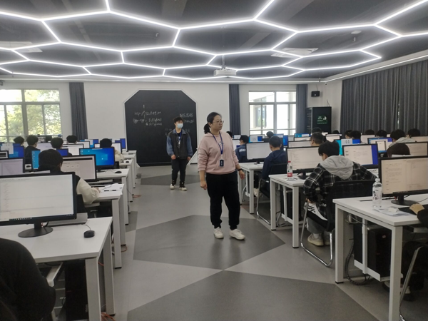 第十四屆全國(guó)藍(lán)橋杯大賽省賽圓滿落幕，信息技術(shù)咨詢助力賽事創(chuàng)新與人才培養(yǎng)